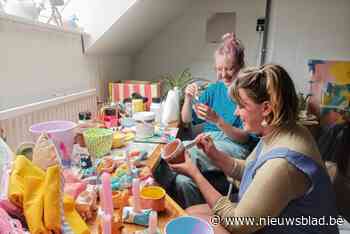 De Malle Makerscompagnie is het duo achter Cosmos: “Co-smossen en een cosmos creëren van kleurrijke hebbedingetjes”