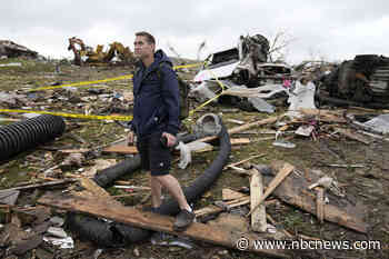 Deadly tornado devastates Iowa town as severe weather moves south