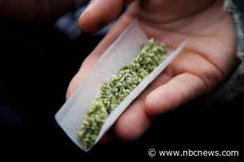 Teens who use marijuana are more likely to suffer psychotic disorders, study finds