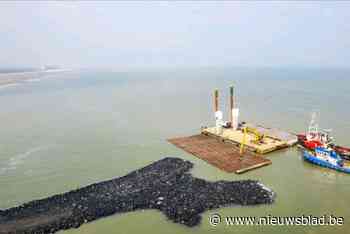 Luchtfoto’s tonen hoe werken nieuwe strekdam op schema liggen: “Basis ligt er voor bouwverlof”