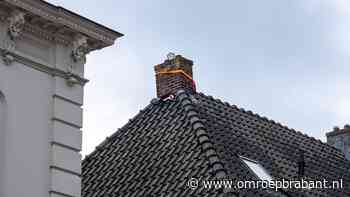 112-nieuws: vrouw op tijd uit brandende auto • schoorsteen op omvallen