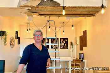 Uitbaters van eetcafé zien plafond plots naar beneden komen door waterlek: “Dit is een ramp, net nu het zomerseizoen begint”