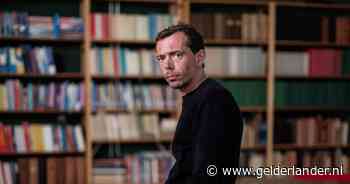 Armoede uitleggen aan mensen met geld: ‘Als je constant hoort dat je harder moet werken, dan denk je: bullshit’