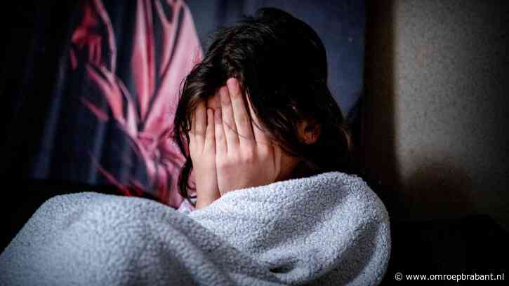 Vrouw in coma nadat ze werd overgoten met hete olie, haar man ontkent