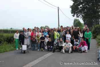 Bewoners Puitstraat genieten van eerste Frog Fest