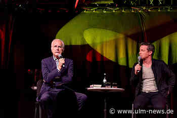 Auftakt nach Maß: Harald Schmidt und Bernd Gnann begeistern im ausverkauften Ulmer Zelt