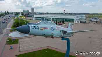 Alberta Aviation Museum lobbies to take over historic Hangar 14 at Blatchford