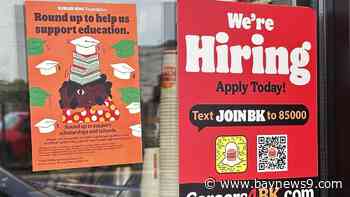 U.S. applications for jobless benefits fall as labor market continues to thrive