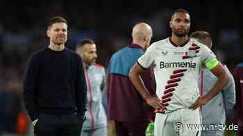 Ewald Lienen ist fassungslos: "Mit dieser Leistung ist Bayer im Pokalfinale chancenlos"