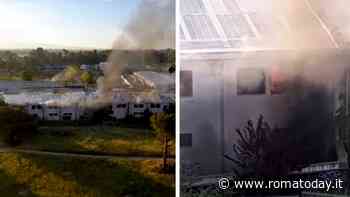 Città del Rugby, a fuoco l’ex Punto verde qualità: “Ennesimo capitolo di una storia di degrado”