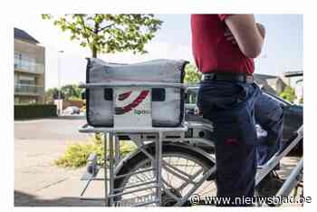 Ontslag voor postbode die postzak in vuilnisbak dumpt: “Zoiets kan Bpost niet tolereren”