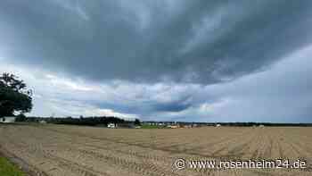 Unwetterfront rollt auf die Region zu: DWD weitet Warnungen aus – „Land unter“ im Oberland