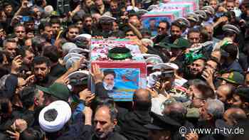 Massenauflauf in Heimatstadt: Irans Präsident Raisi neben Heiligtum beigesetzt