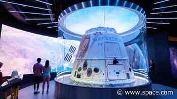 SpaceX Dragon joins Mercury and Apollo capsules on display in Chicago