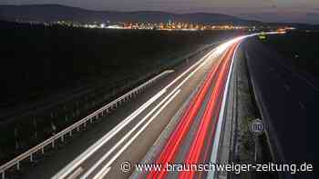 Unfall auf der A36 in Wolfenbüttel: Auto kracht in Leitplanke