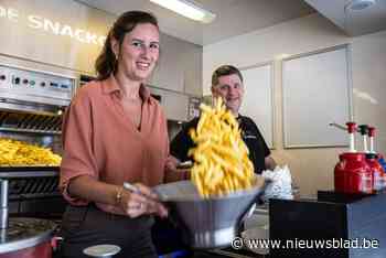 Frituristen uit Maasmechelen delen maandag gratis frieten en snacks uit in Moelingen