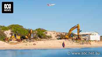 Dredging and barging sand along Adelaide's disappearing coastline to be trialled