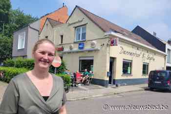 Uitbaatster Sophie (43) stopt met volkscafé Dennenhof: “Maar we gaan er nog een goeie lap op geven met drie feestdagen tijdens de kermis”