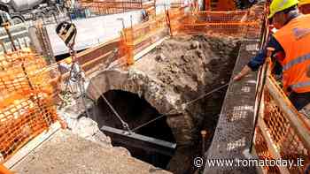A piazza Pia, ritrovato e rimosso uno scheletro umano. Il cantiere non si ferma