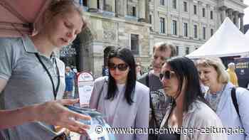 Riesen Andrang beim „Jobstival“ vor  Braunschweiger Schloss