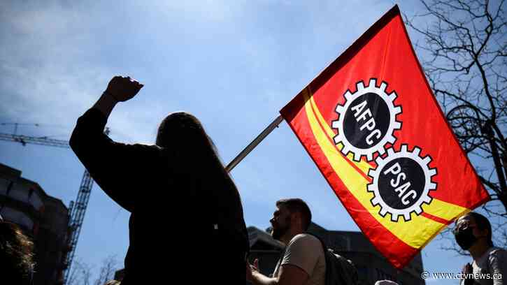 Canadian border workers vote in favour of possible strike: union