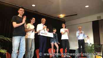 Hoppla! Plötzlich stand Wulff in Braunschweig auf dem Stuhl