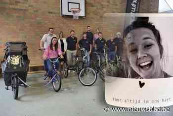 Schenking aangepaste fietsen is ook eerbetoon aan overleden collega