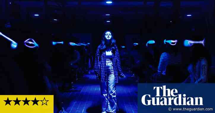 Hannah Starkey review – women scrutinised in unsafe spaces