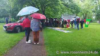 „Zukunft zu gewinnen oder zu verlieren“: Rosenheim feiert 75 Jahre Grundgesetz