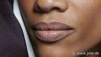 Für vollere Lippen sorgt dieser günstige Lipliner aus der Drogerie