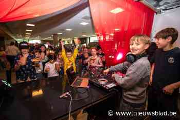 Schoolrestaurant De Brug omgetoverd in Tomatowland: “Voor één keer festivalsnacks op het menu”