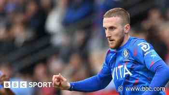 MK Dons sign Lemonheigh-Evans from Stockport