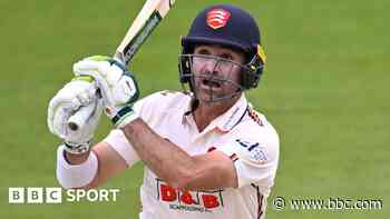 Essex batters set good platform at Kent