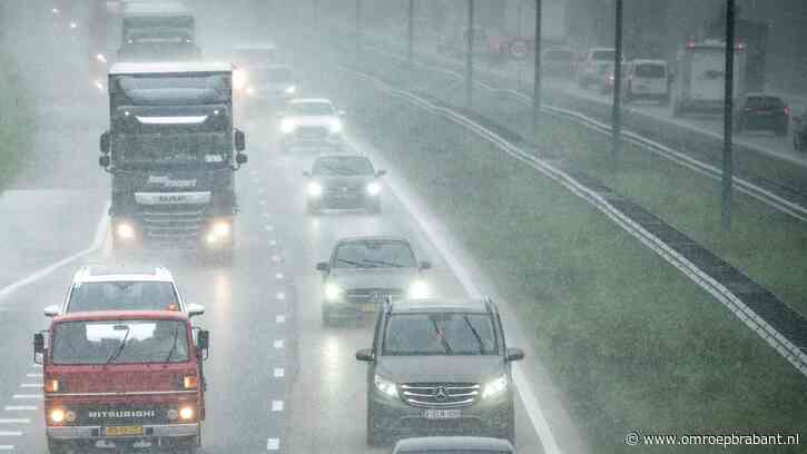 Regenachtig weer zorgt voor drukke vrijdagavondspits