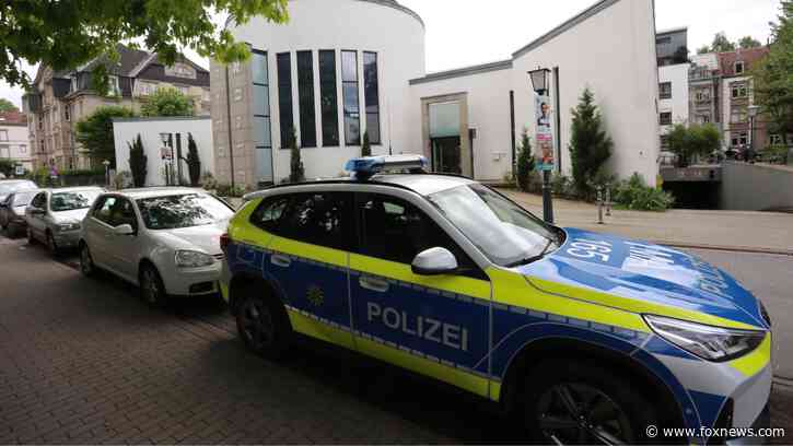 2 arrested for allegedly plotting knife attack at German synagogue