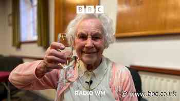 Moseley Bridge Club celebrates 'Sylvia the Shark'