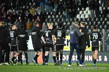 Charleroi-speler kondigt zijn afscheid aan bij de club