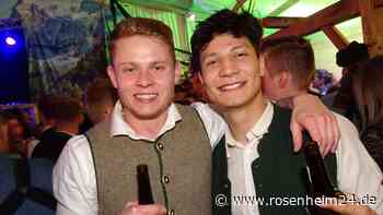 Ausgelassene Stimmung beim Aiblinger Volksfest am Freitag