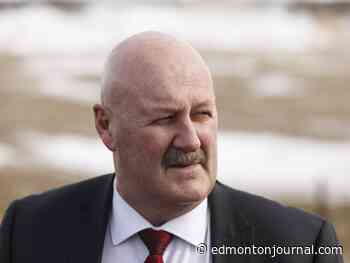 Veteran Edmonton police officer retires after unpaid suspension; investigation underway