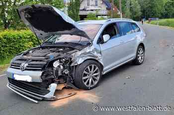 Unfall in Vlotho: Maserati und VW krachen zusammen