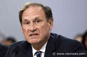 Key Senate Democrats seek meeting with Chief Justice Roberts over ‘Supreme Court’s ethics crisis’