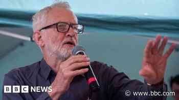 Corbyn confirms he will stand against Labour