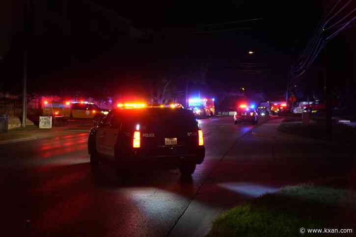 Three people taken to hospitals after crash in south Austin traps car