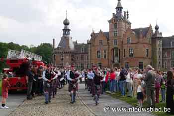 Taptoe en vuurspektakel zetten 200ste verjaardag van brandweer in de verf