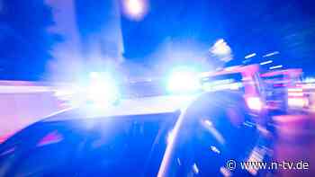 Baseballschläger und Schlagstock: Lebensgefahr: Basketball-Fans prügelten aufeinander ein