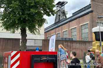 Duizenden bezoekers voor brandweerspektakel in C-Mine in Genk