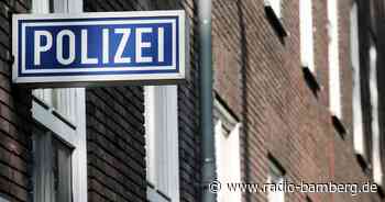 Postbote von zwei Hunden angegriffen und verletzt