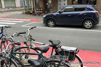 Autobanden van tientallen wagens lekgestoken: “Deze schaal van vandalisme hebben wij hier nog niet meegemaakt”