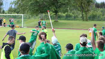 „Scheißt dir in die Hosen“: TSV Siegsdorf II steigt in die Kreisklasse auf – doch wo war das Bier?
