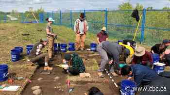 Archaeological excavation at Calgary park reveals ancient Blackfoot artifacts